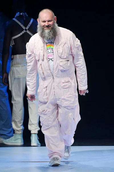 Look 39